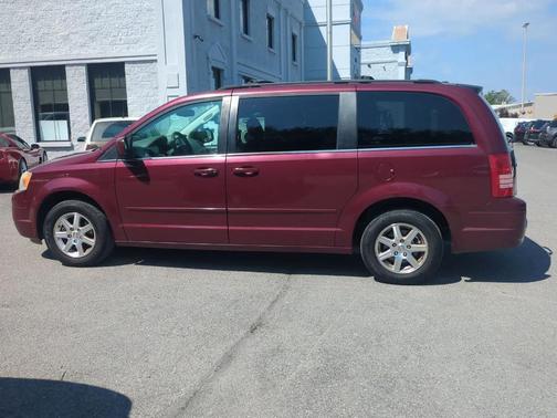 Deep Crimson Crystal Pearl 2008 Chrysler Town & Country Touring