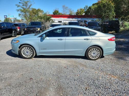 2013 Ford Fusion Hybrid SE