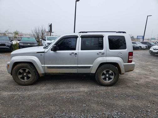 2008 Jeep Liberty Sport