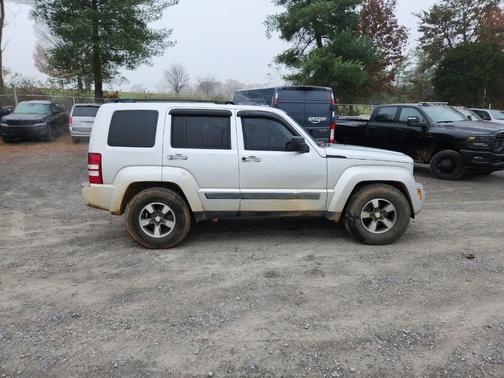 2008 Jeep Liberty Sport