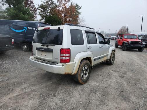 2008 Jeep Liberty Sport