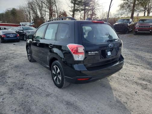 2017 Subaru Forester 2.5i