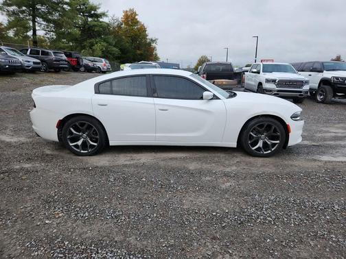 2015 Dodge Charger SXT