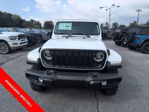 2025 Jeep Gladiator Sport
