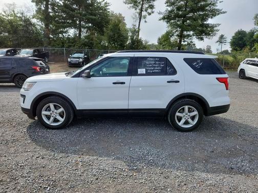 2018 Ford Explorer Base