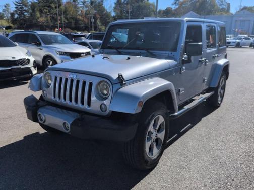 2016 Jeep Wrangler Unlimited Sahara