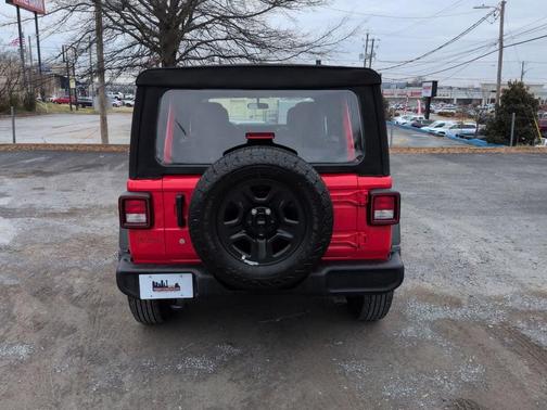 2024 Jeep Wrangler Sport