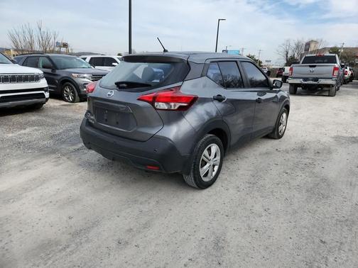2020 Nissan Kicks S