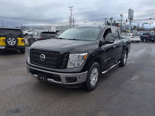 2019 Nissan Titan SV