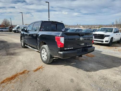 2019 Nissan Titan SV