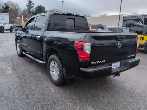 2019 Nissan Titan SV