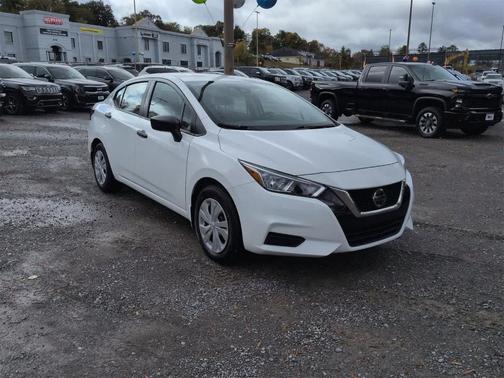 2022 Nissan Versa S