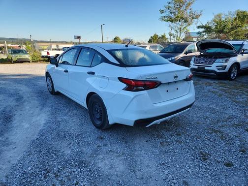 2022 Nissan Versa S