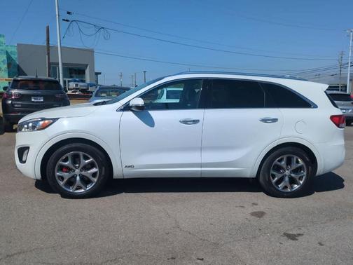 Snow White Pearl 2017 Kia Sorento SX