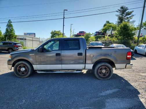 2005 Ford F-150 XLT SuperCrew