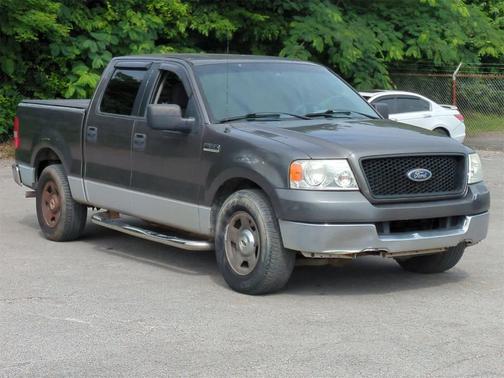2005 Ford F-150 XLT SuperCrew
