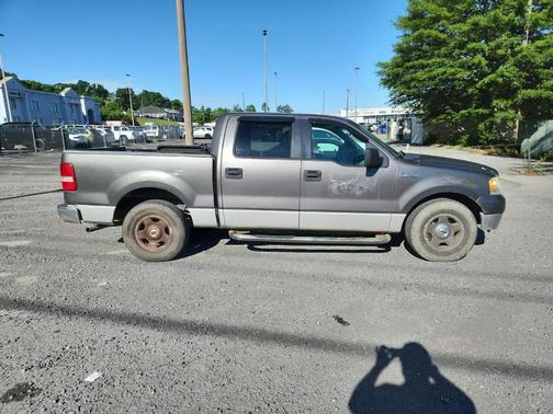 2005 Ford F-150 XLT SuperCrew