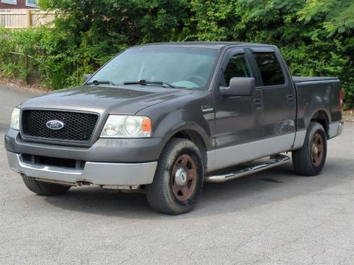 2005 Ford F-150 XLT SuperCrew