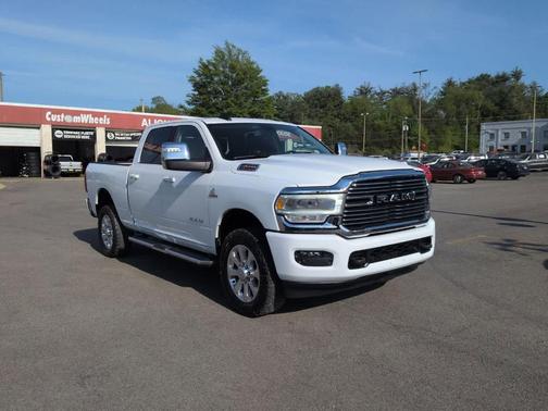 Bright White Clearcoat 2023 RAM 2500 Laramie
