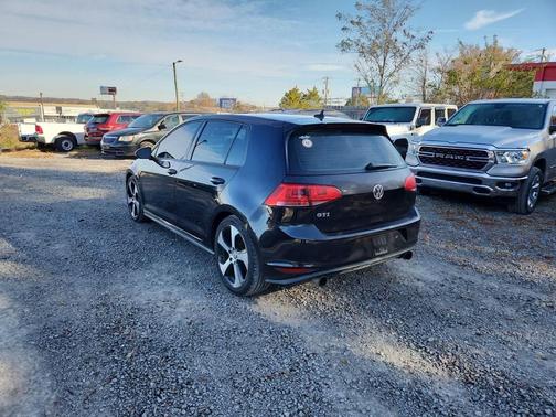 2015 Volkswagen Golf GTI SE