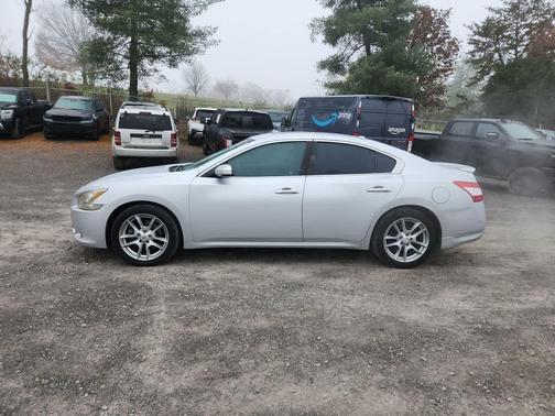 2010 Nissan Maxima SV