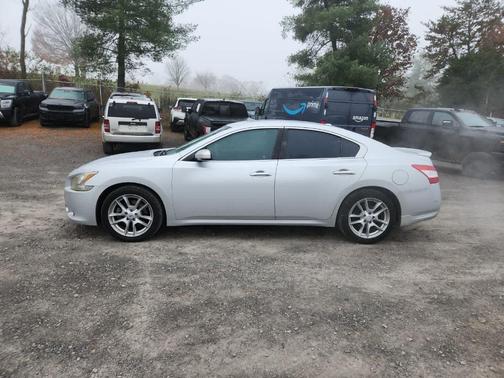 2010 Nissan Maxima SV