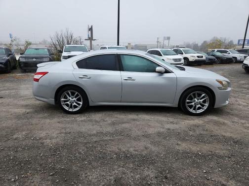 2010 Nissan Maxima SV