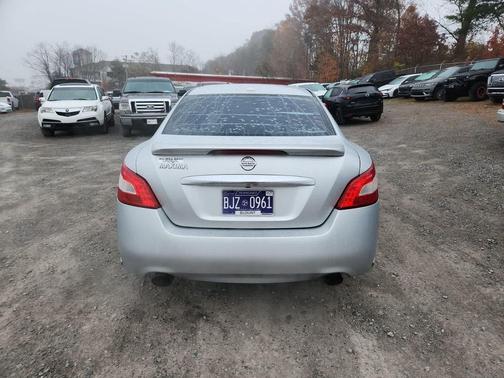 2010 Nissan Maxima SV
