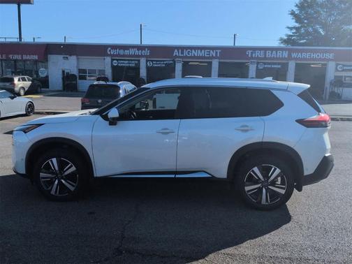 2022 Nissan Rogue SL