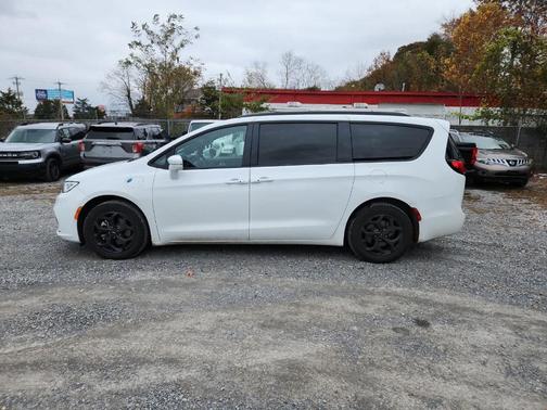 2021 Chrysler Pacifica Hybrid Touring L