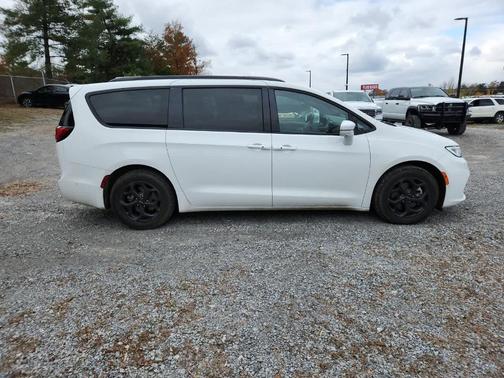 2021 Chrysler Pacifica Hybrid Touring L