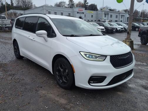2021 Chrysler Pacifica Hybrid Touring L