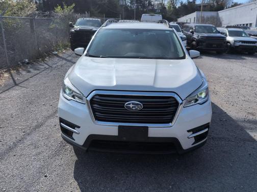 Crystal White Pearl 2021 Subaru Ascent Premium 8-Passenger