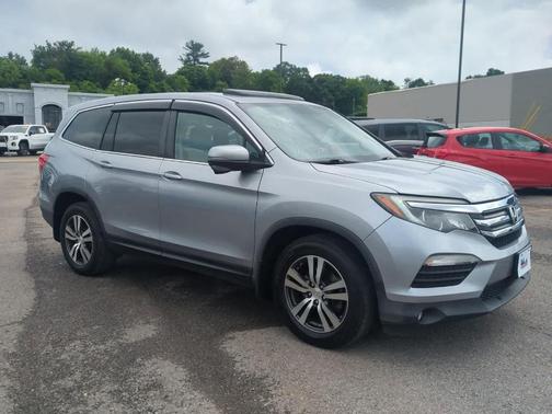 Lunar Silver Metallic 2016 Honda Pilot EX-L