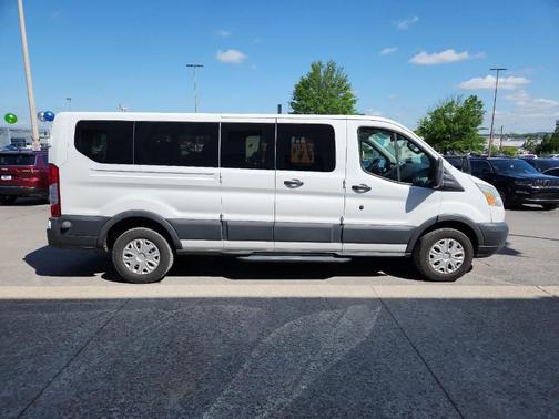 Oxford White 2016 Ford Transit-350 XLT