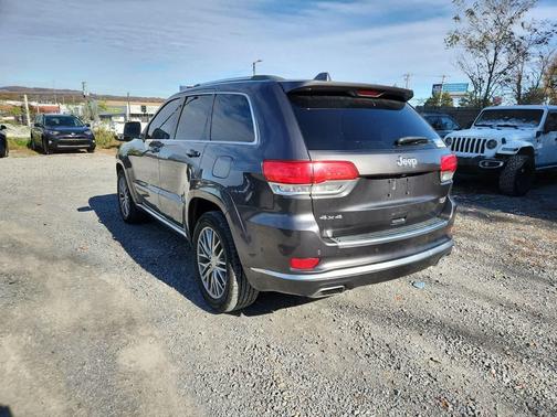 2018 Jeep Grand Cherokee Summit