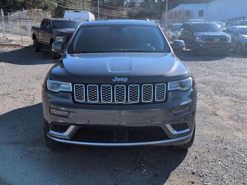 2018 Jeep Grand Cherokee Summit