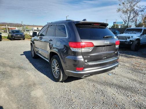 2018 Jeep Grand Cherokee Summit