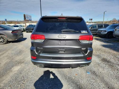 2018 Jeep Grand Cherokee Summit