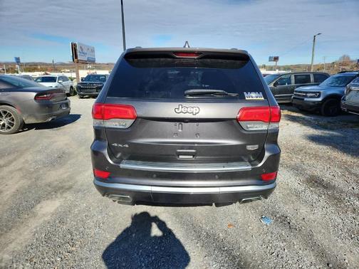 2018 Jeep Grand Cherokee Summit