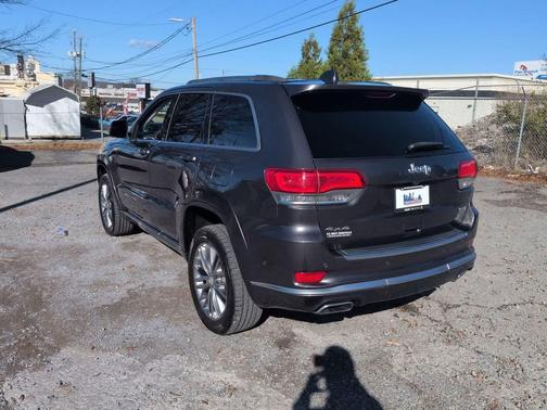 2018 Jeep Grand Cherokee Summit