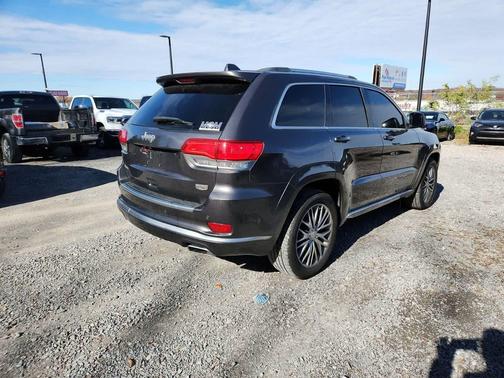 2018 Jeep Grand Cherokee Summit