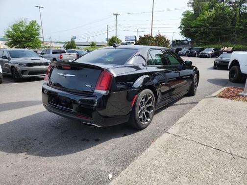 Gloss Black 2017 Chrysler 300 S