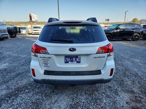 2013 Subaru Outback 2.5i Premium