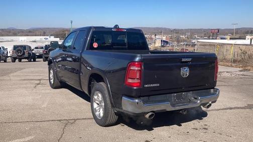 Photo 4 of 22 of 2020 RAM 1500 Laramie