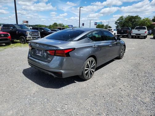 2020 Nissan Altima 2.5 Platinum