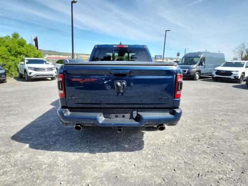 Patriot Blue Pearlcoat 2022 RAM 1500 Limited