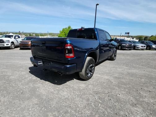 Patriot Blue Pearlcoat 2022 RAM 1500 Limited