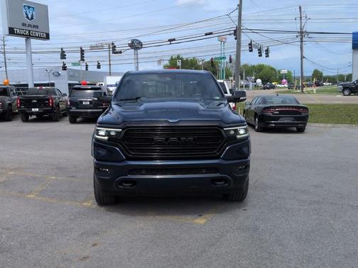 Patriot Blue Pearlcoat 2022 RAM 1500 Limited