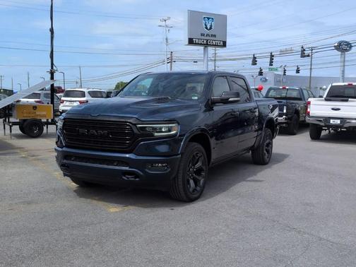 Patriot Blue Pearlcoat 2022 RAM 1500 Limited